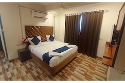 FabHotel New Krishna Palace, Indore