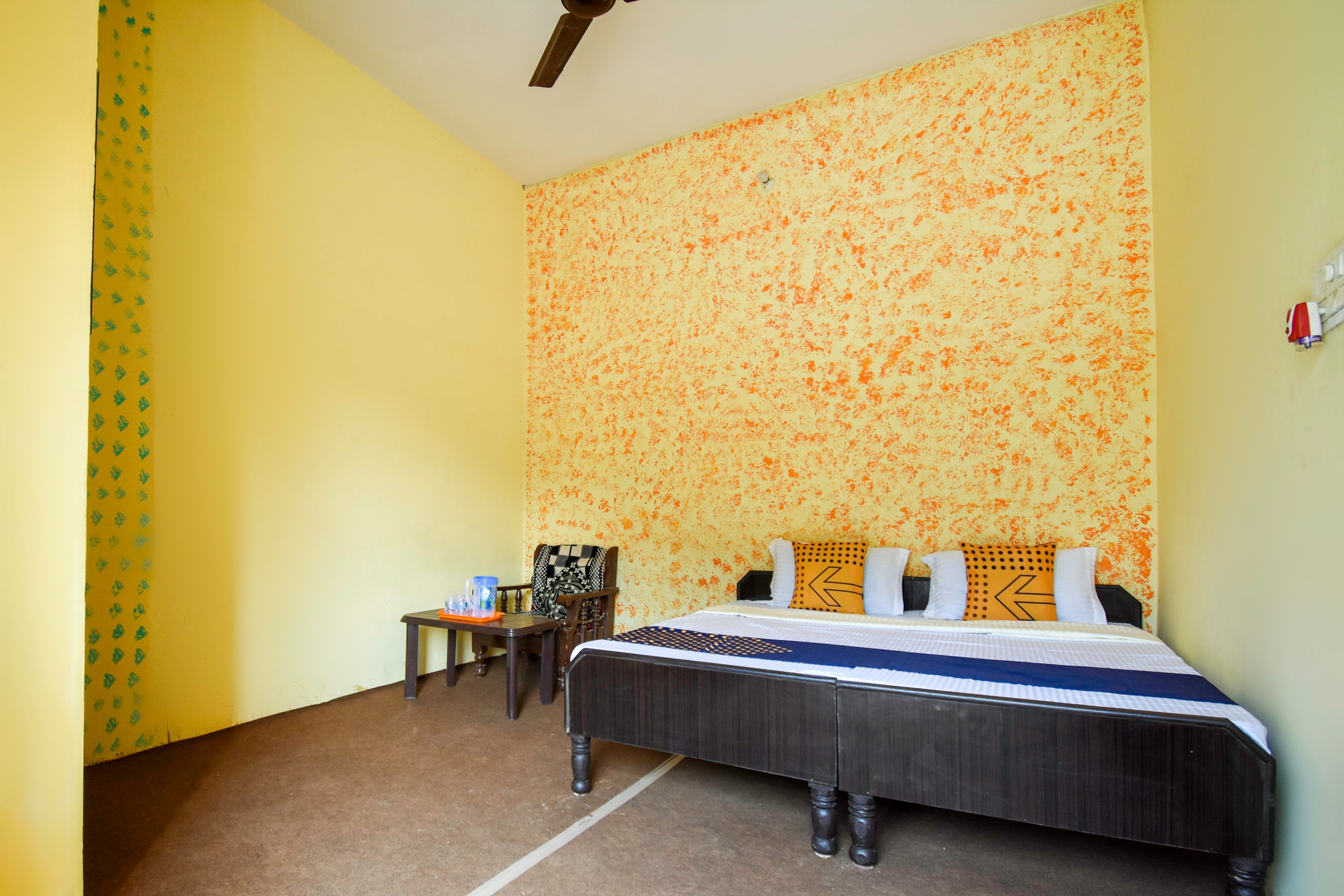SPOT ON Saini Guest House - Tap to explore photos