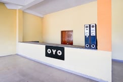 Hotel O Midwaytreat Burhanpur, Burhanpur