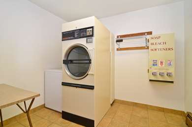 Best Western Plus Silver Saddle Inn - Tap to explore photos