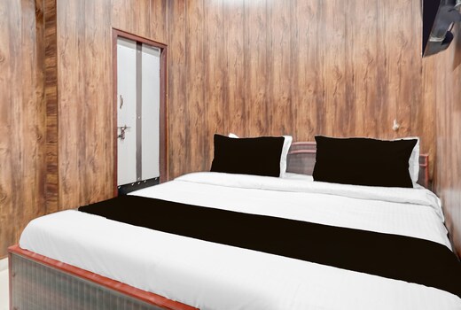Hotel O Vrishti Residency And Hotels