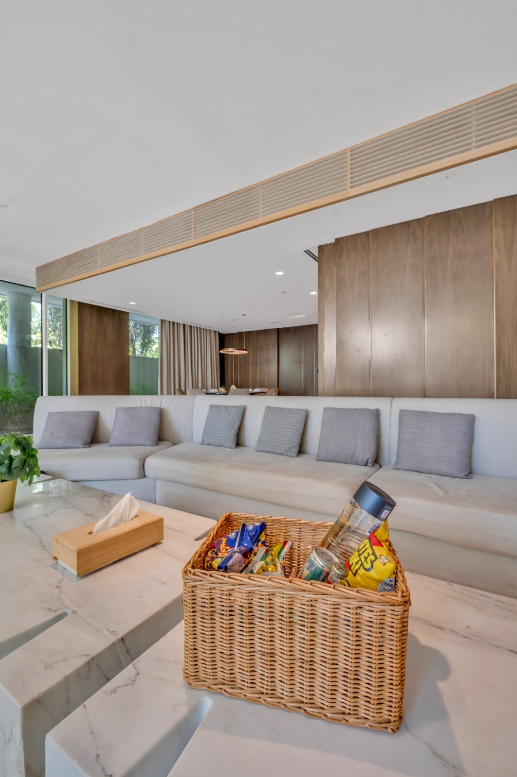 3 Bed Townhouse FIVE Palms Dubai - Tap to explore photos