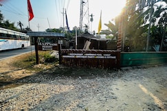 Happy Home Resort | Single Deluxe Room, Guwahati