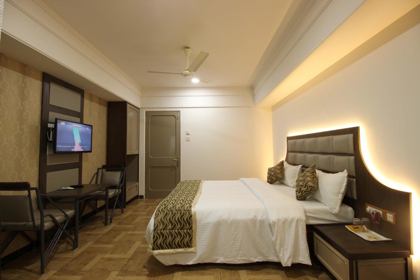 Hotel Gokul Anand 5
