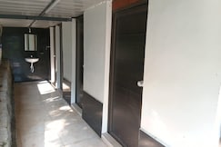 The Woods Inn Camp Stay, Kattappana