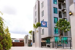 RQ Bangkok Sukhumvit 107 by Collection O, 