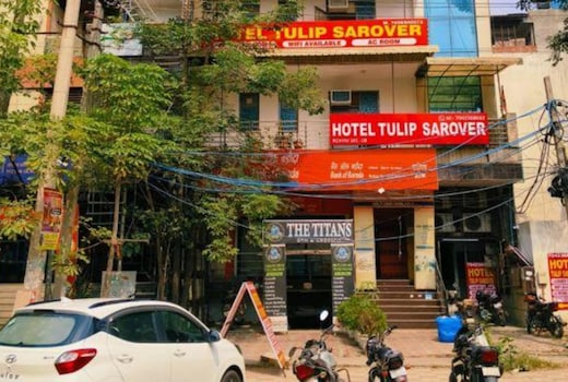 FabHotel Tulip Sarover Sector 18