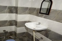 Hotel Royal City, Azamgarh