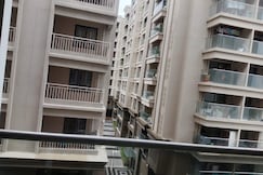 Oak Amber by SuperHomes, Pune