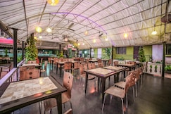 Spacious Apt in Dom Francisco Complex, Goa