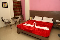 Hotel Kunal & Restaurant (Since 1983), Abu Road