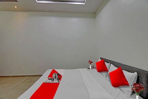 Hotel O Dhurva Inn