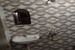 Hotel Royal City, Azamgarh