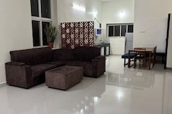 Uru Stays 2BHK Poolside, Chevella