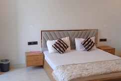 Hotel rose place, Dehradun