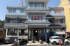 Hotel Vishwamitra , Amb