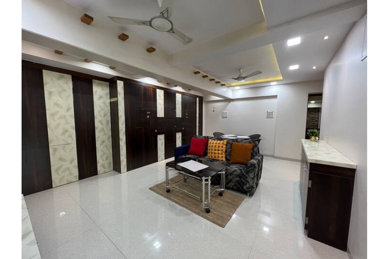 3BR Service apartment in Parel - Tap to explore photos