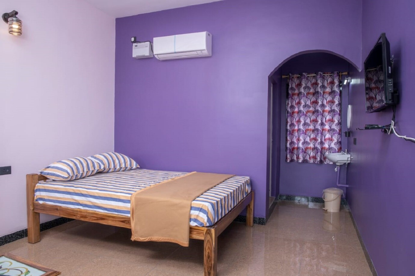 Rathika Guest House - Tap to explore photos