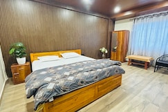 Peaks & Pines - A Boutique Homestay, Darjeeling