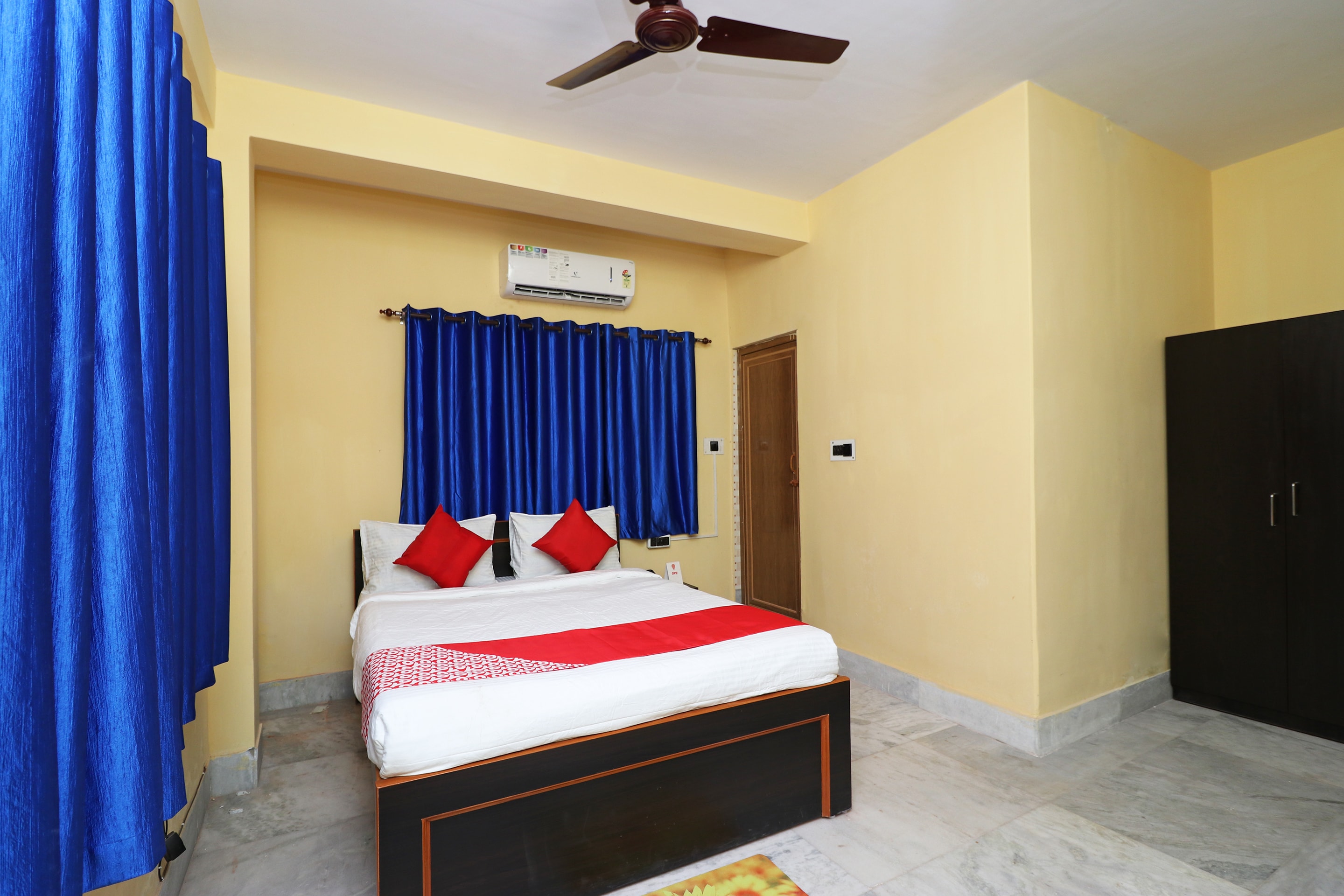 Hotel O Maa Tara Guest House Near Acropolis Mall - Tap to explore photos