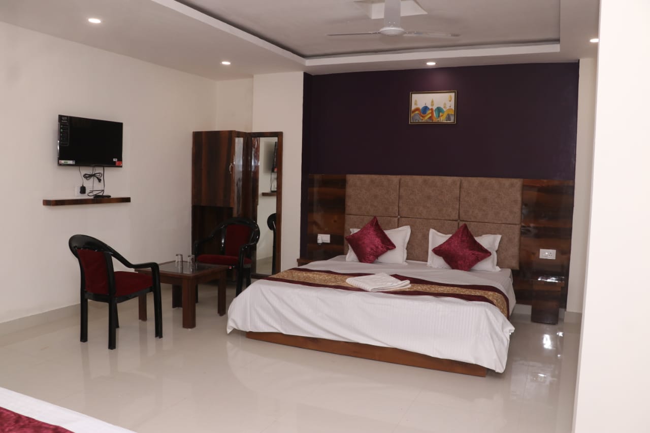 Hotel Grand Exotica - Tap to explore photos