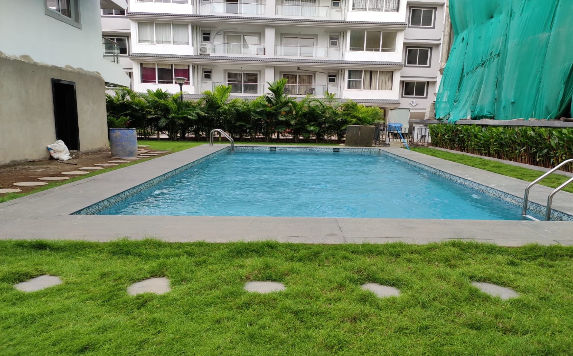 EXHO 3BHK Holiday Home - Tap to explore photos