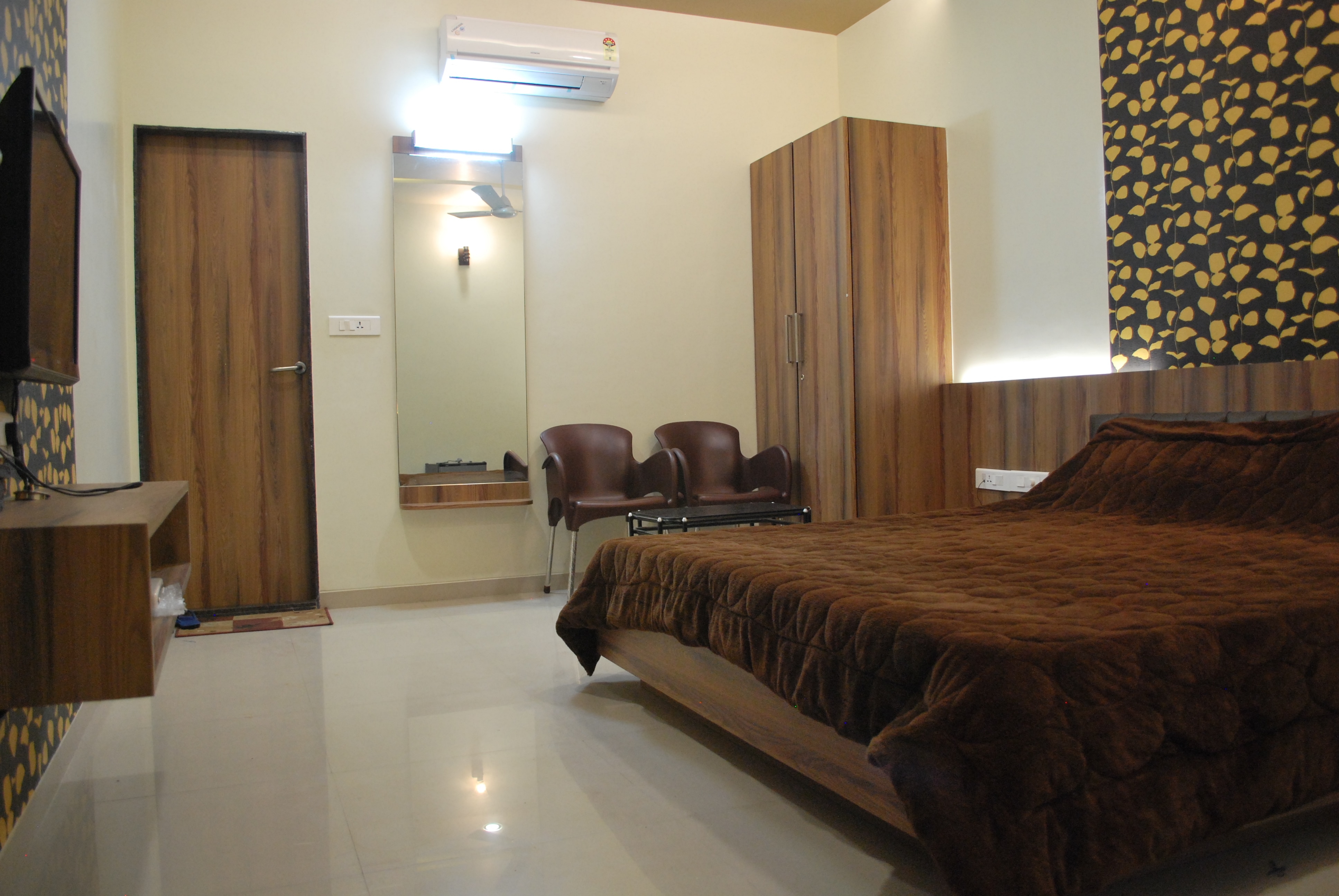 Hotel Vijyalaxmi Rooms and Banquet Hall - Tap to explore photos