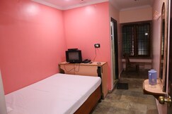 Mahendra lodge, Guntur