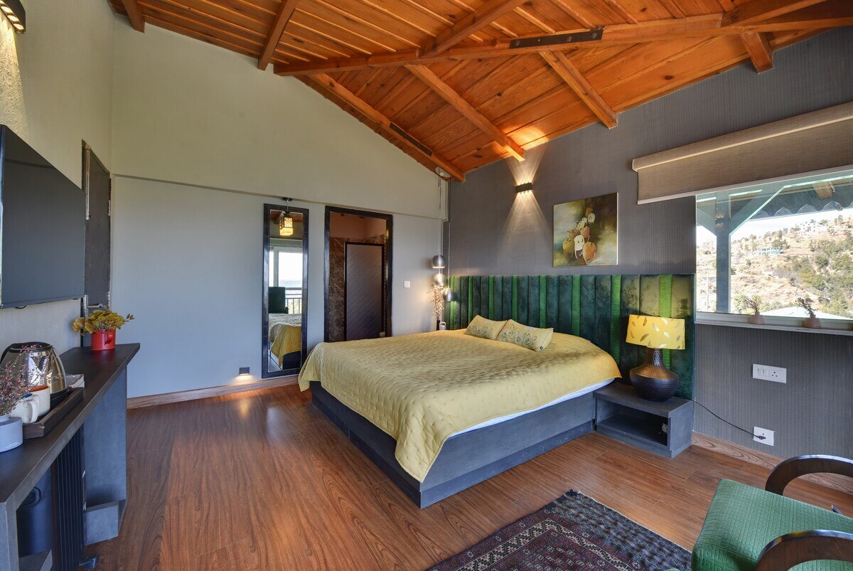 Madalsa Home Mukhteshwar one bedroom | By DaAlohas - Tap to explore photos