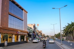 Hotel Grand Govinda, Korba