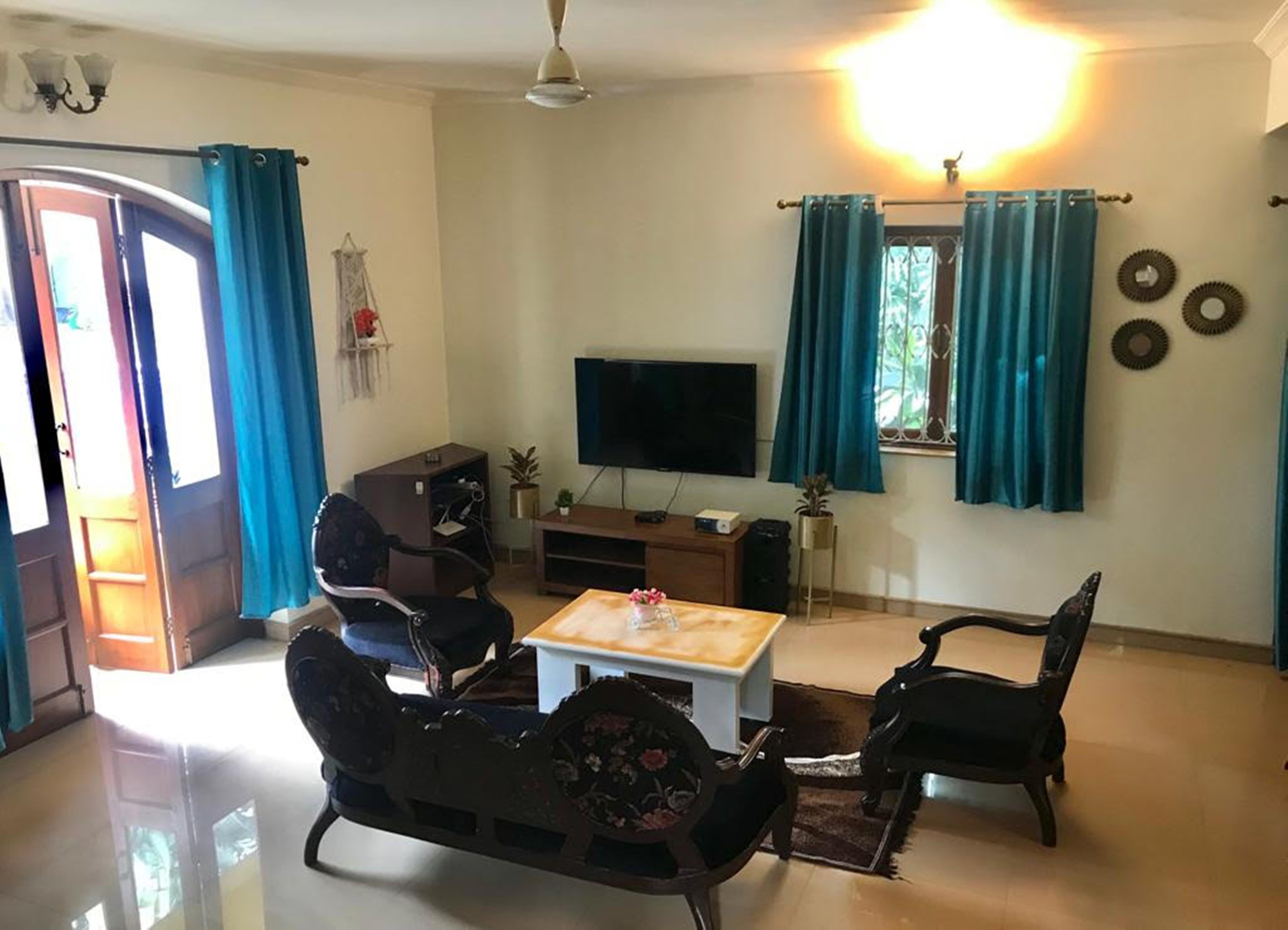 Rendezvous Goa 3BHK Shared Pool Villa by Cherry Blossom - Tap to explore photos