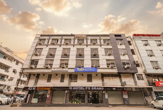 FabHotel PS Grand