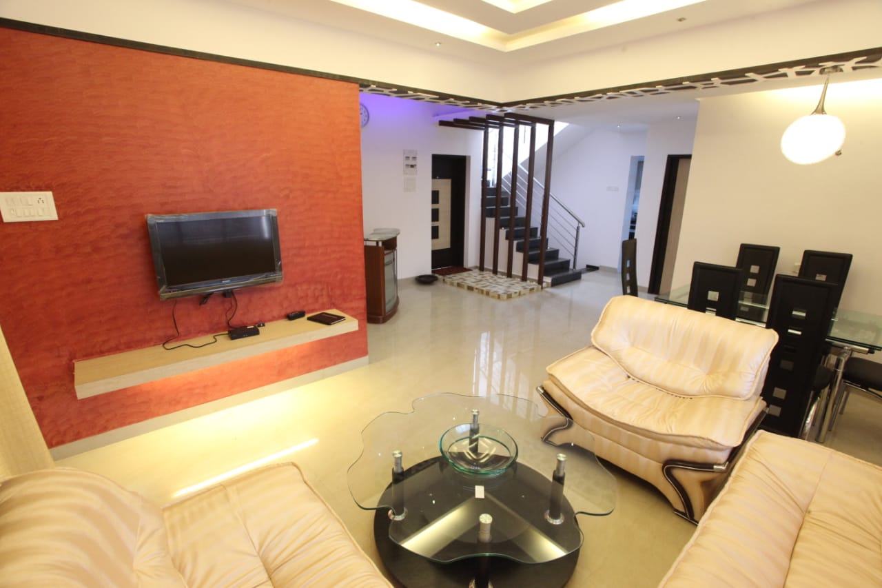 Shivay Villa - White  and Mudra Regal By WB Hotels - Tap to explore photos
