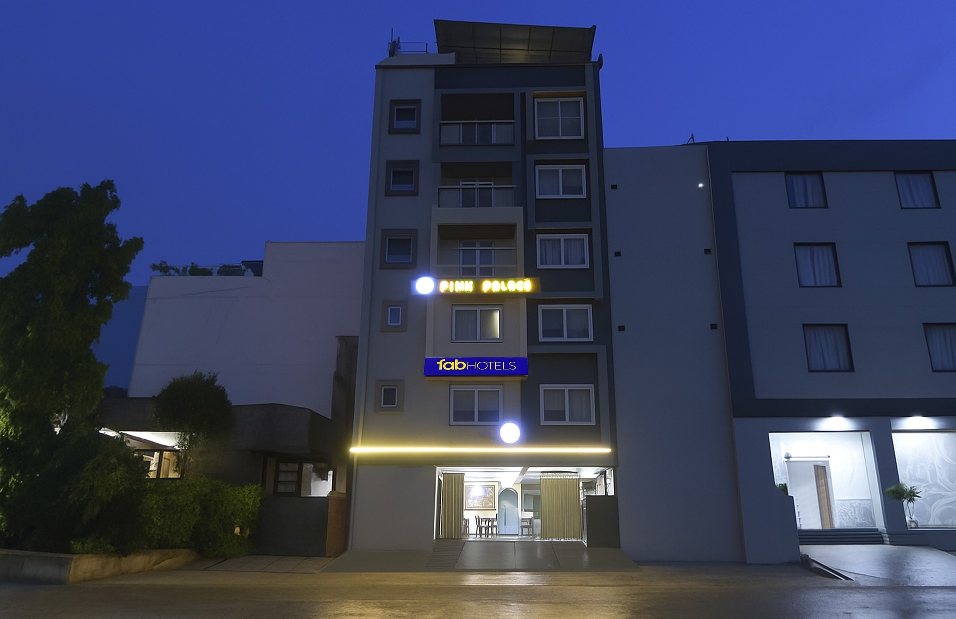 FabHotel Pink Palace Raja Park - Tap to explore photos