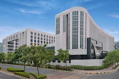 Pullman New Delhi Aerocity, Delhi