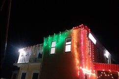 Raj Laxmi Palace, Chaukori