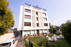 The Legend Inn, Hingana