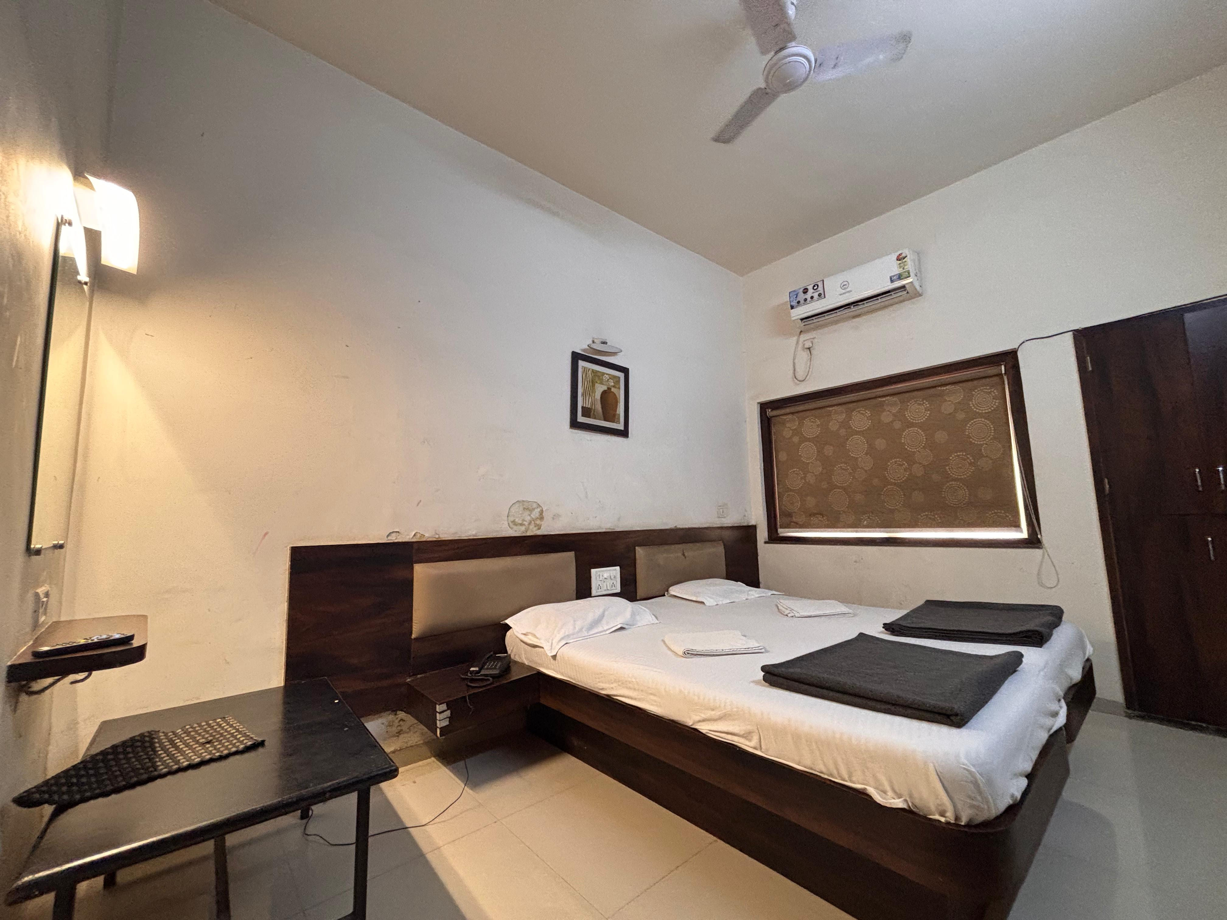 Hotel Mathura Airport Road 2