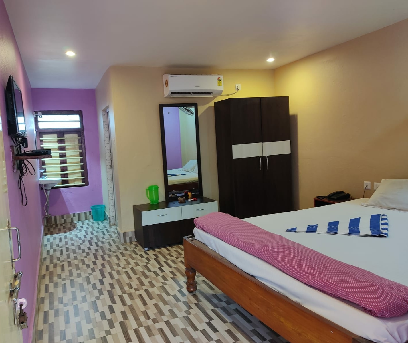 HOTEL MAINAK - Tap to explore photos