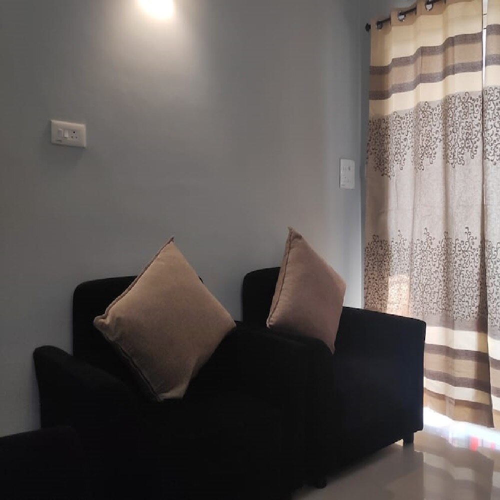 HomeStay at 10 min from Airport- Explore Kolkata - Tap to explore photos