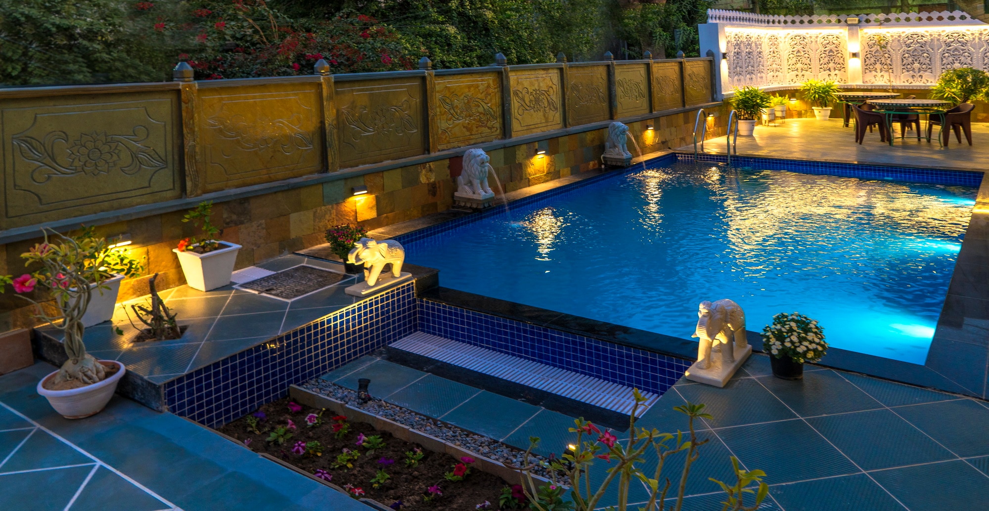 Aloukik Entire 5 BHK Villa - Tap to explore photos