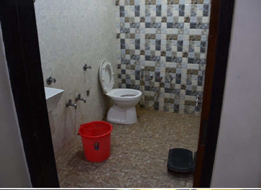 HOTEL CAPITAL GUEST HOUSE - Tap to explore photos