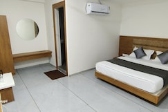 Hotel Bilva Leaf Tree, Sanand