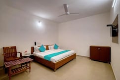 FabHotel Aavkar, Kadi