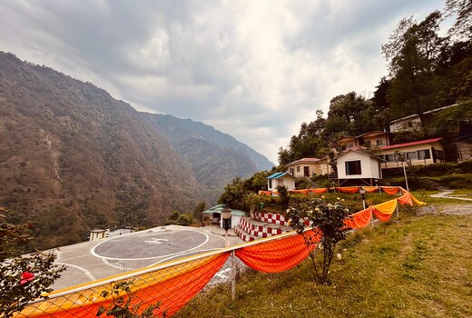 Ghughuti Resort 