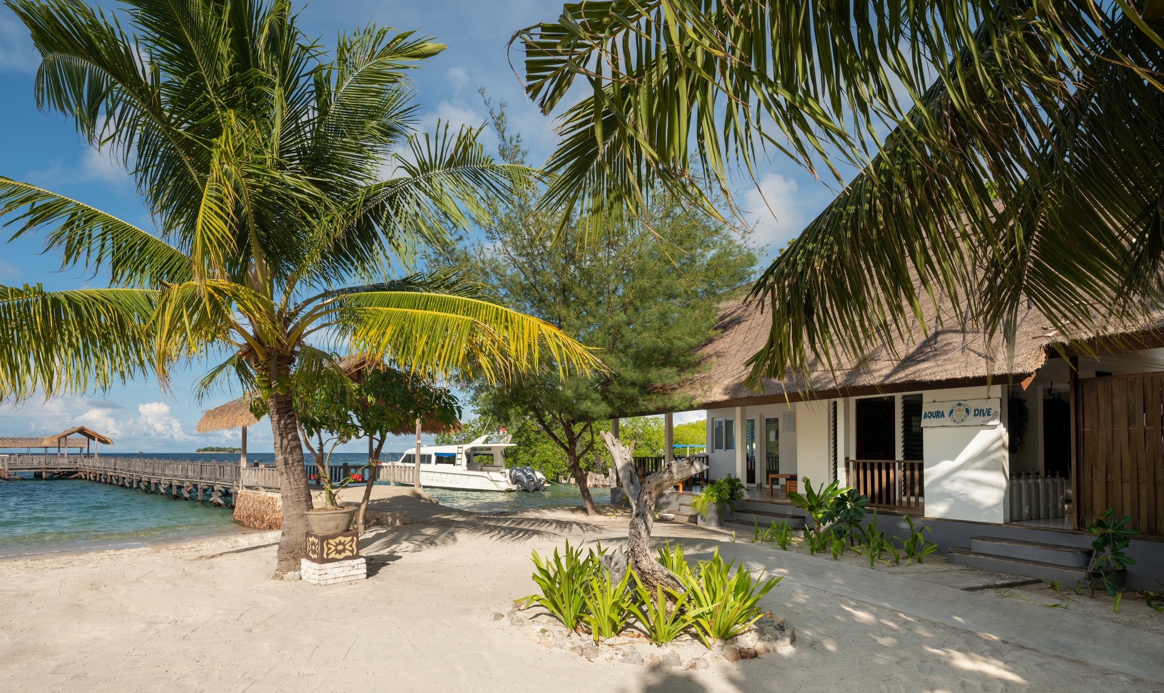 Sudamala Resort Seraya - Tap to explore photos