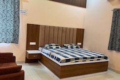 Sumanglam  Green Resort, Dhampur