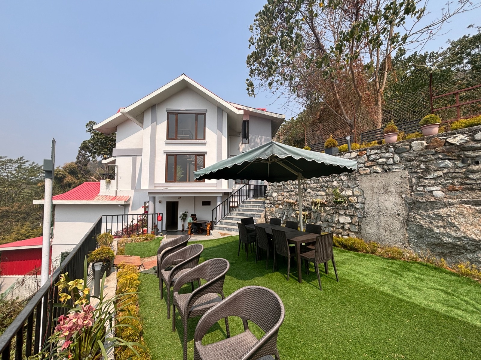 Blue Orchid Premium Homestay - Tap to explore photos