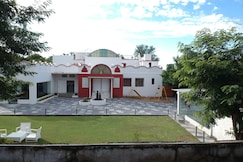 Casa Blanca Resort, Ahmedabad