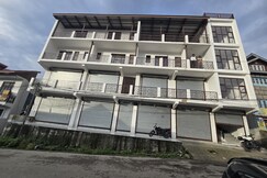 HOTEL CITY GRACE HUB, Doda